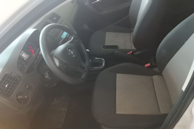 Volkswagen Polo 2018 #15 Volkswagen Polo 2018 car image #15