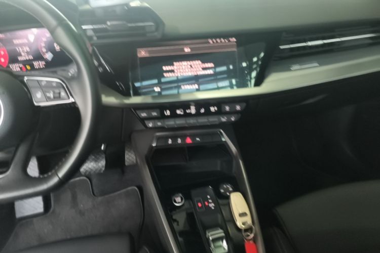 Audi A3 2023 immagine di auto #13