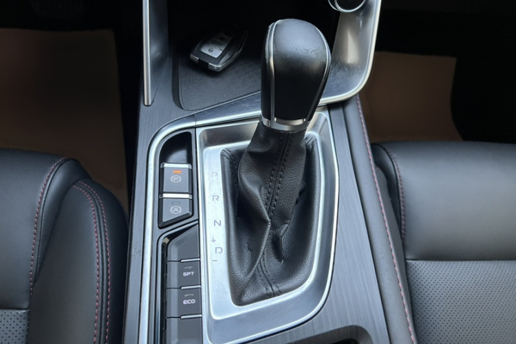 GEELY Binray 2020 #18 GEELY Binray 2020 immagine di auto #18