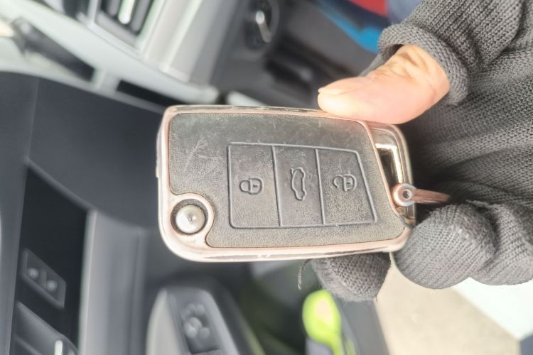 Volkswagen Bora 2023 car image #9