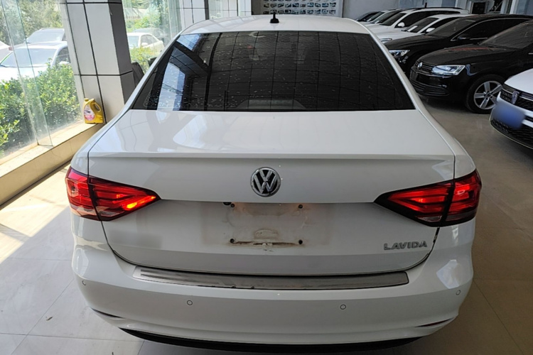 Volkswagen Lavida 2020 #6 Volkswagen Lavida 2020 car image #6