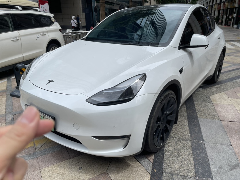 Tesla Model Y 2022 Tesla Model Y 2022 car image