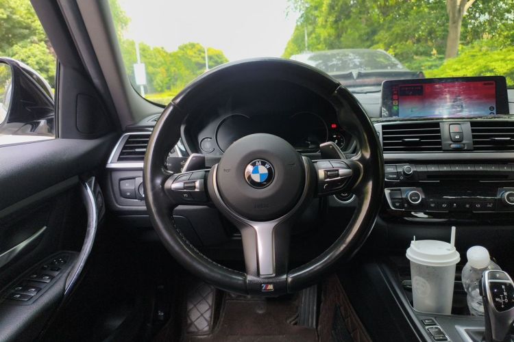 BMW 3 Series 2018 #11 BMW 3 Series 2018 car image #11