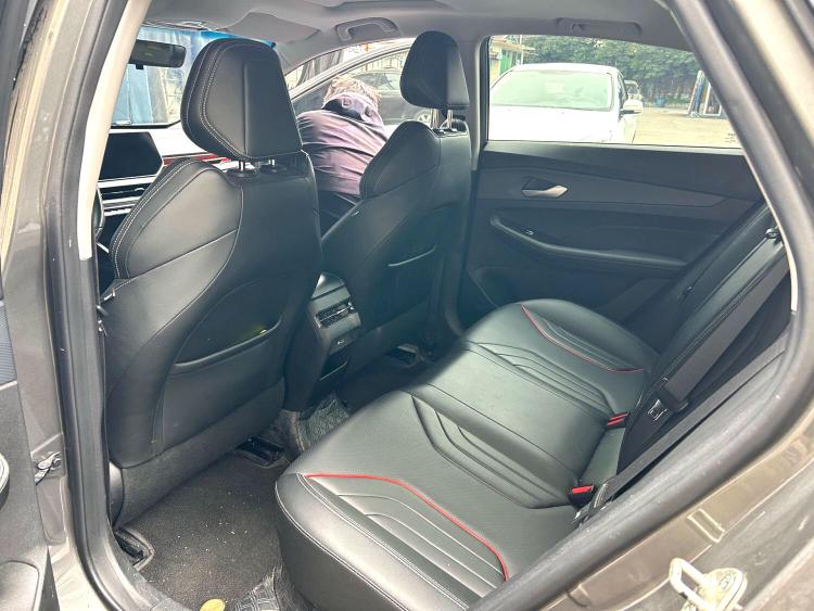 GEELY Binray 2022 immagine di auto #8