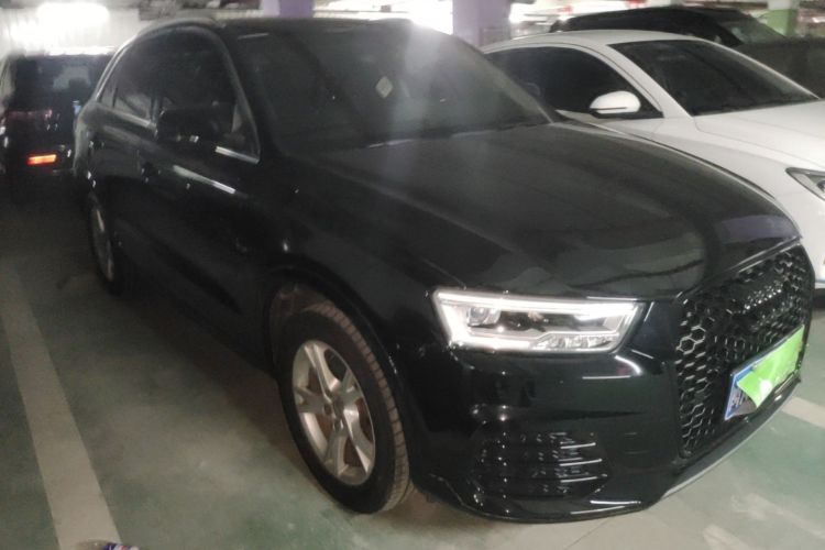 Audi Q3 2019 car image #6