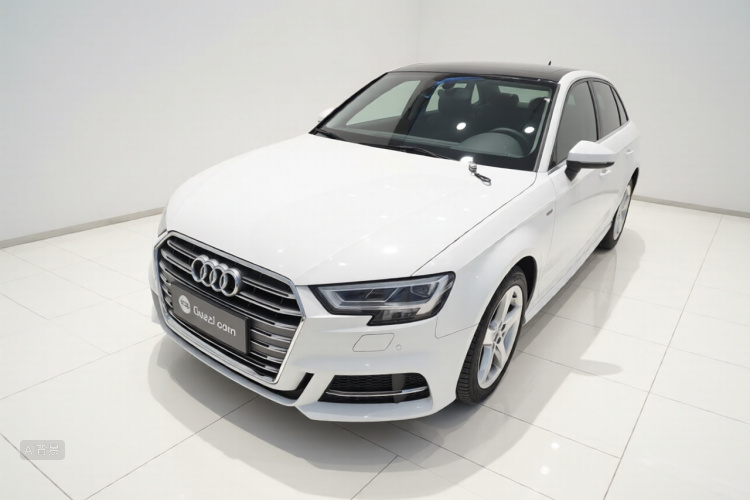 Audi A3 2020 car image #2