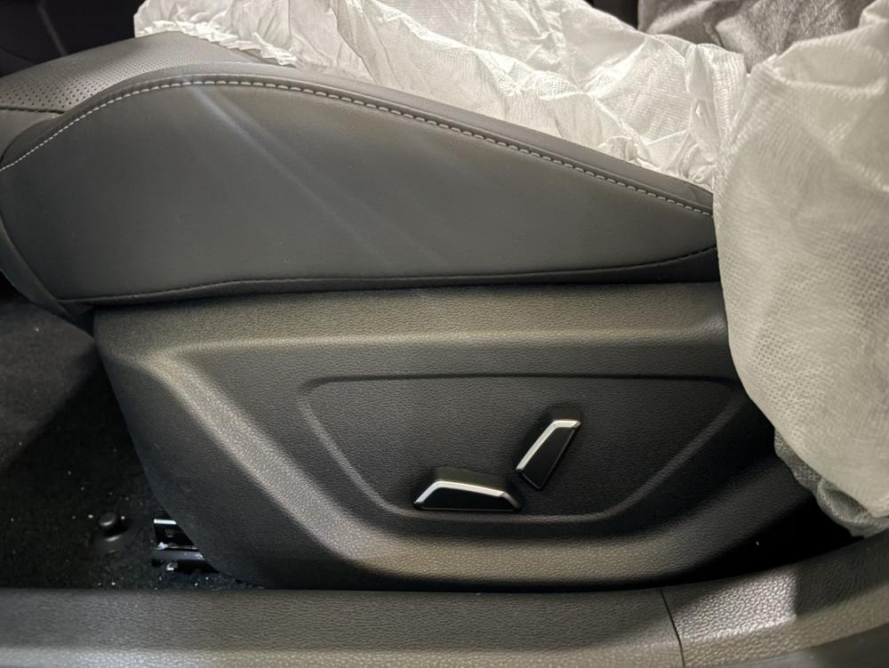 GEELY Binray 2026 #21 GEELY Binray 2026 car image #21