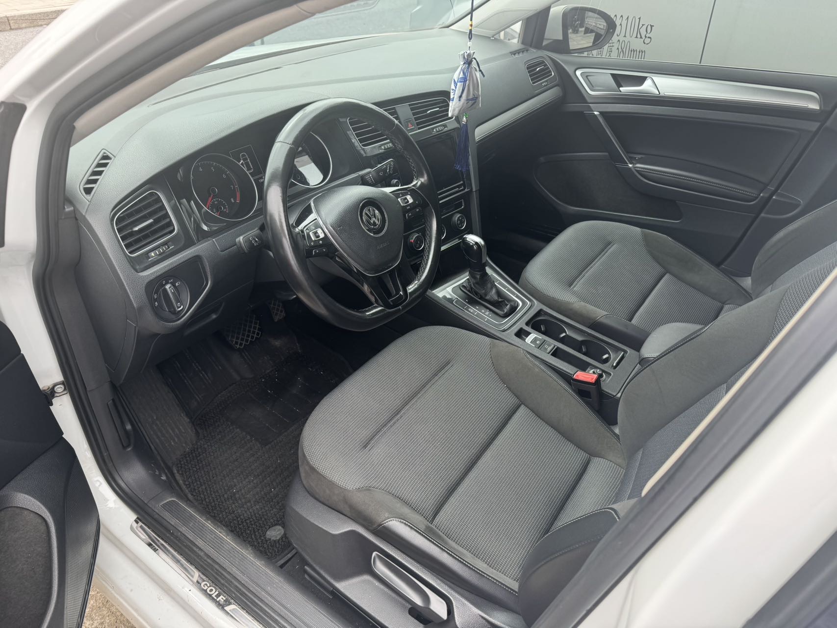 Volkswagen Golf 2019 #6 Volkswagen Golf 2019 car image #6