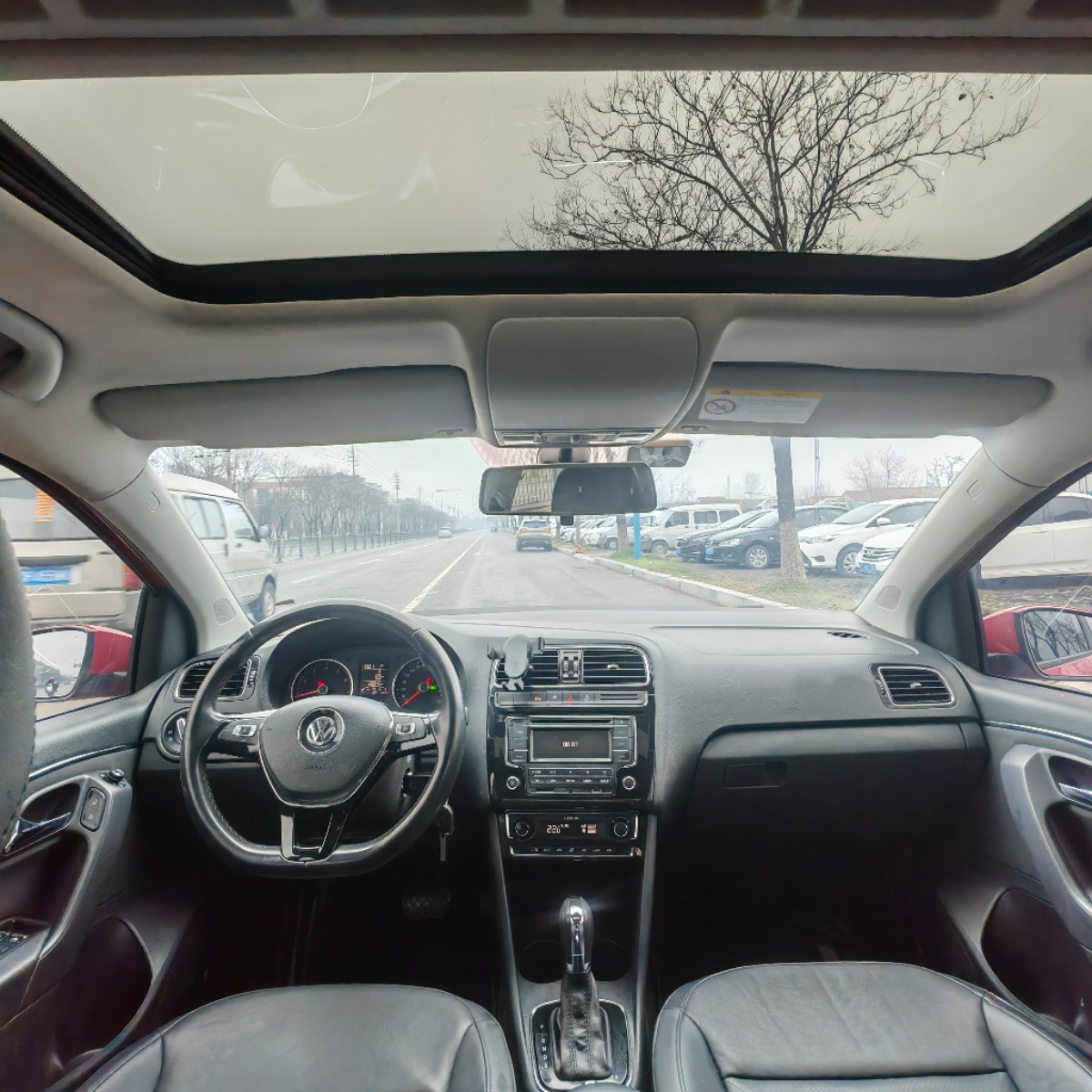 Volkswagen Polo 2017 car image #6