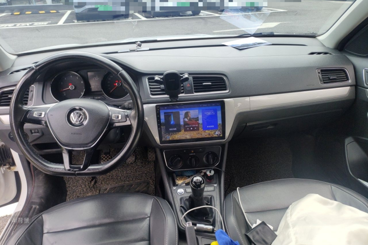 Volkswagen Lavida 2017 car image #11