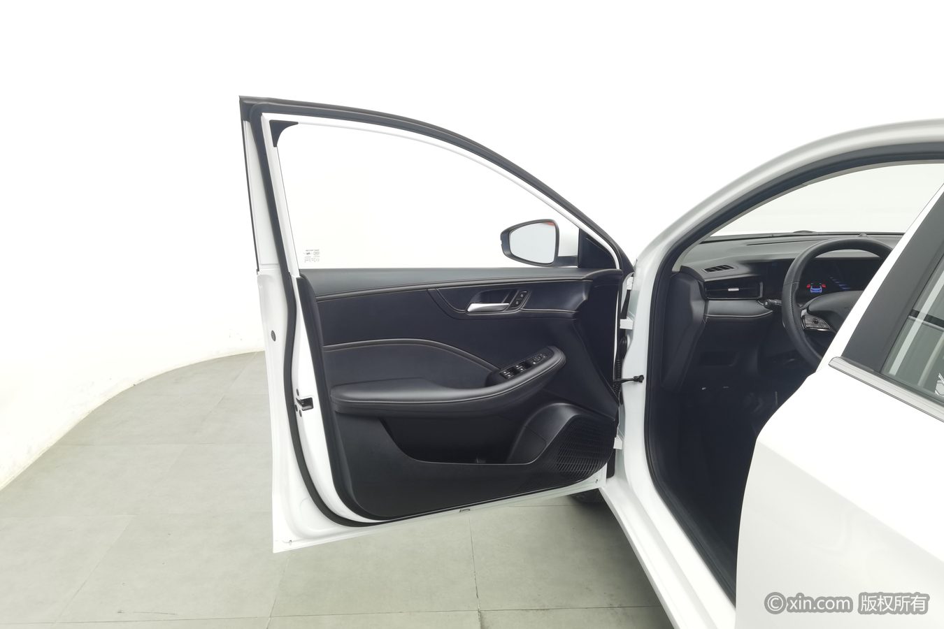 Roewe i5 2025 #8 Roewe i5 2025 car image #8