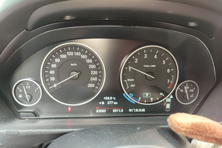 BMW 3 Series GT 2017 imagem de carro #13