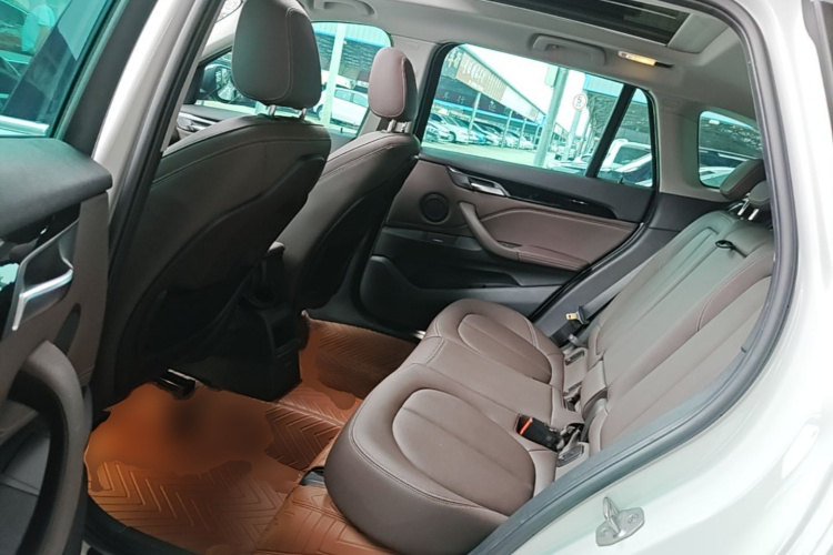 BMW X1 2019 car image #17