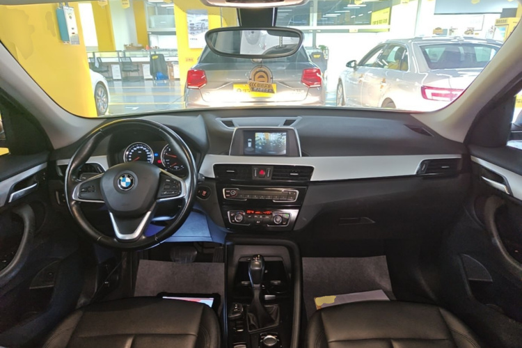 BMW X1 2019 #10 BMW X1 2019 car image #10