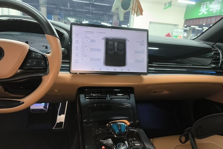 BYD Han 2023 car image #13