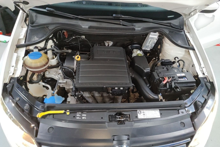 Volkswagen Polo 2016 #20 Volkswagen Polo 2016 car image #20