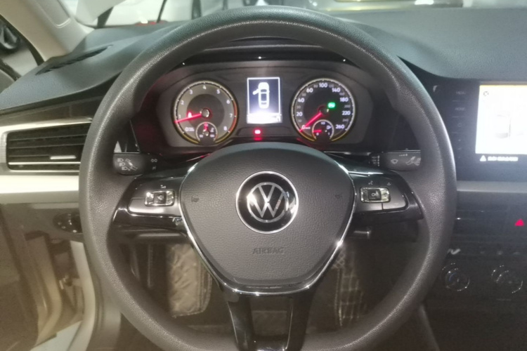 Volkswagen Lavida 2021 car image #11