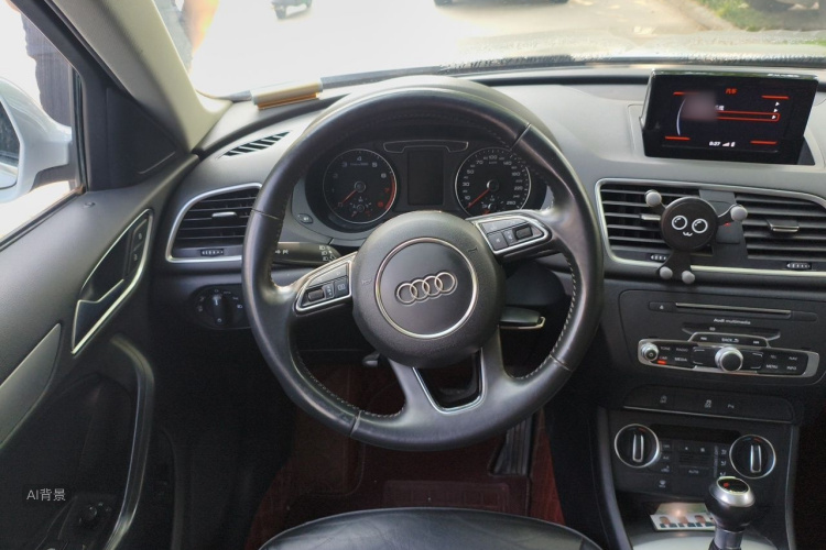 Audi Q3 2017 immagine di auto #12