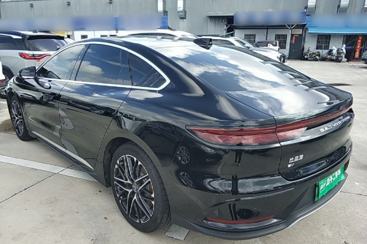 BYD Han 2025 car image #7