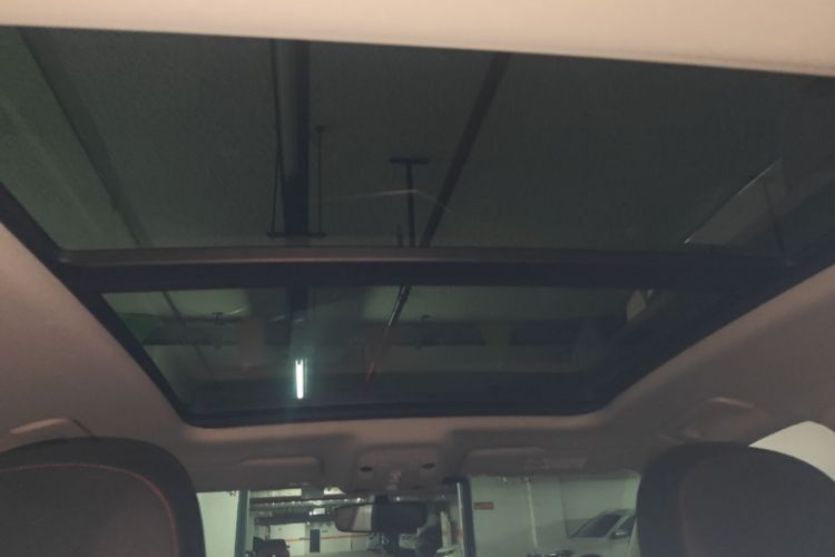 Audi Q3 2020 car image #18