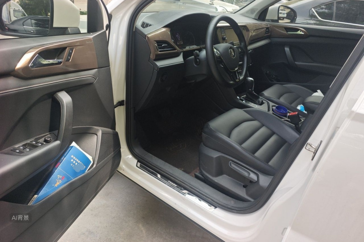 Volkswagen Tharu 2020 car image #18
