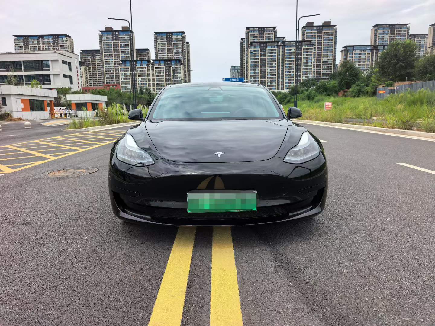 Tesla Model 3 2023 car image #8