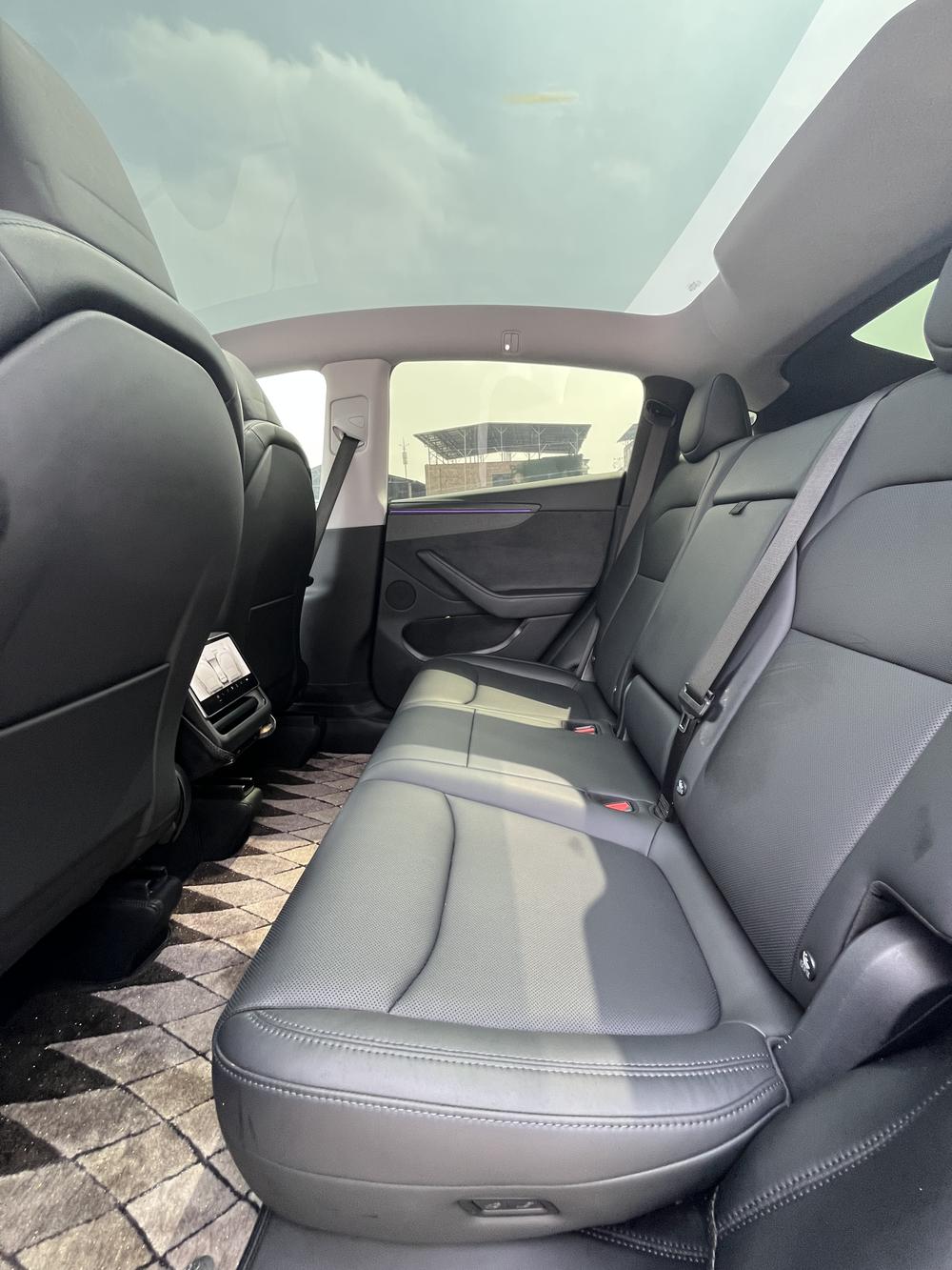 Tesla Model Y 2025 #7 Tesla Model Y 2025 car image #7