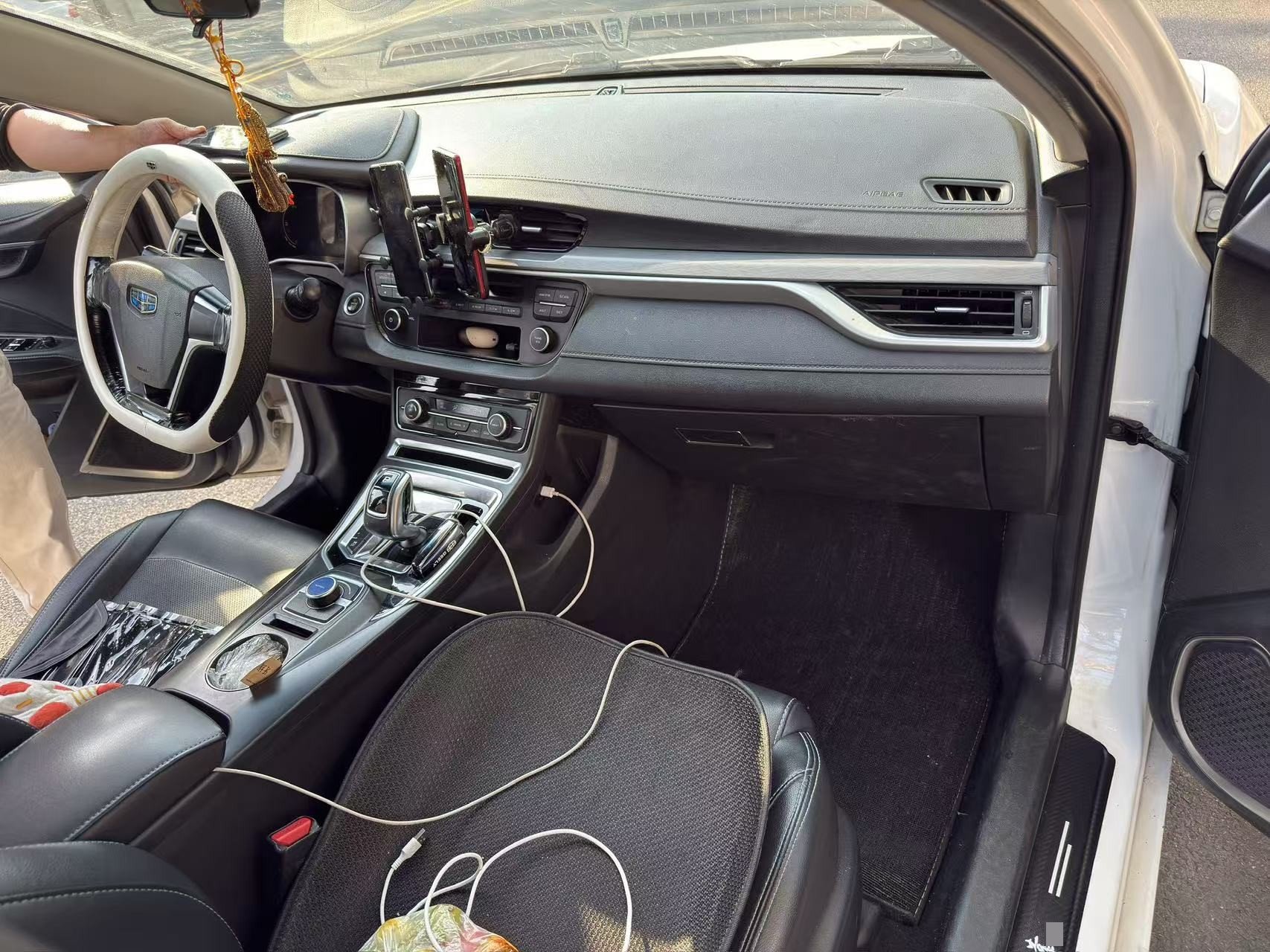 GEELY Emgrand New Energy 2018 car image #7