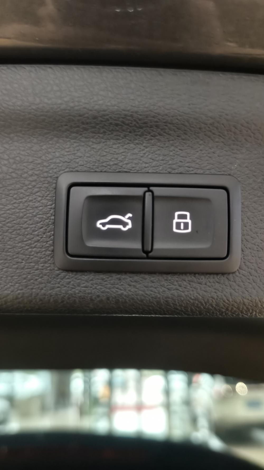 Audi Q3 2022 car image #15
