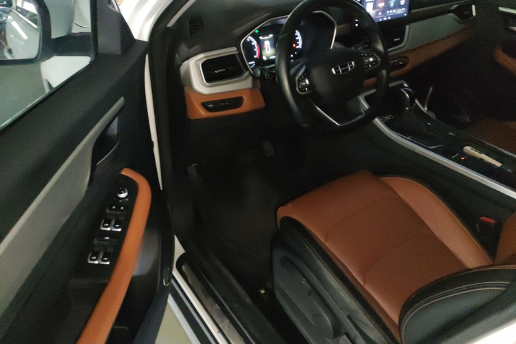 GEELY Vision X6 2020 immagine di auto #16