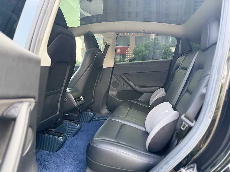 Tesla Model Y 2018 #9 Tesla Model Y 2018 car image #9