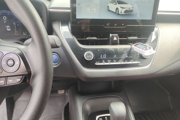 Toyota Corolla 2023 car image #13