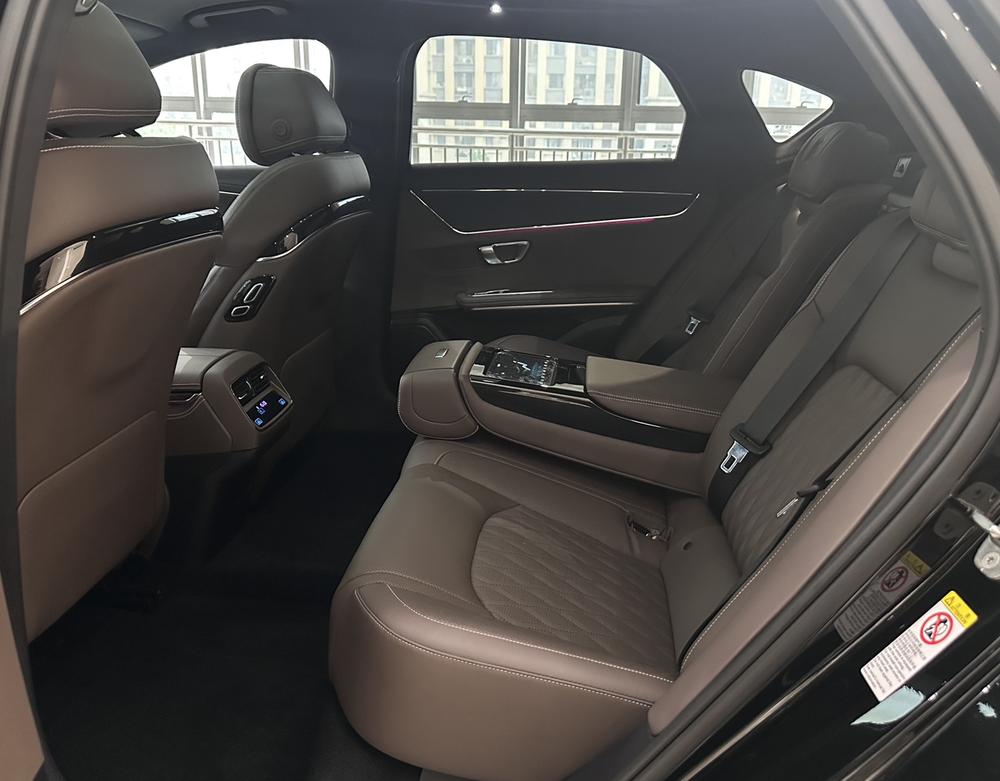 BYD Han 2021 car image #16