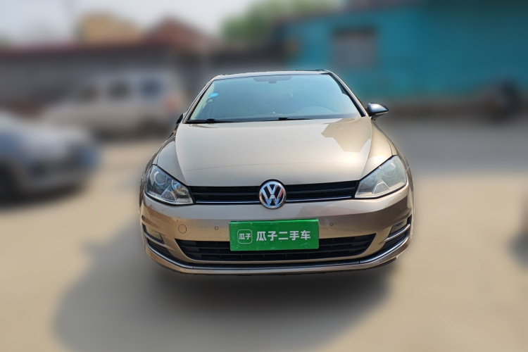 Volkswagen Golf 2017 car image #3