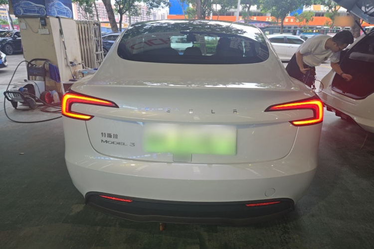 Tesla Model 3 2024 #4 Tesla Model 3 2024 car image #4