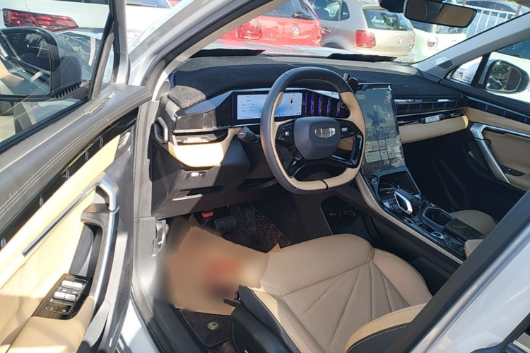 GEELY Boyue L 2024 car image #16