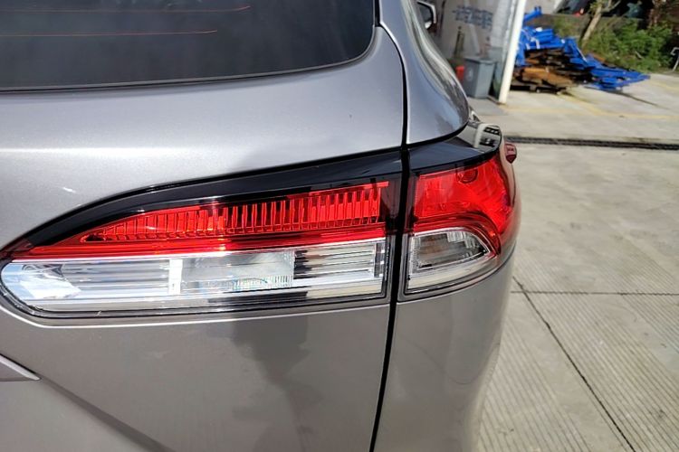 Toyota Corolla Cross 2024 صورة سيارة #8