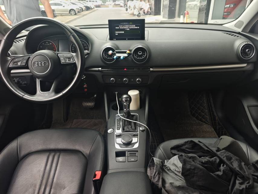 Audi A3 2019 car image #5