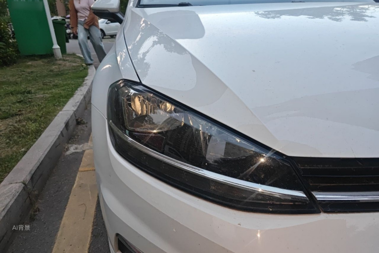 Volkswagen Golf 2019 car image #8