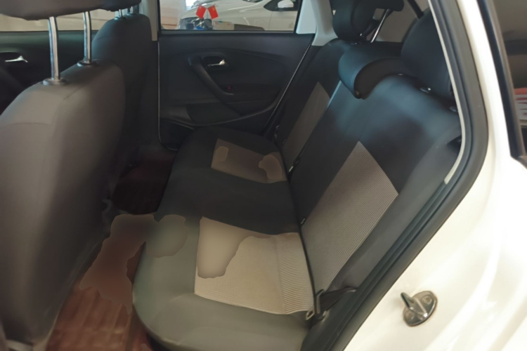 Volkswagen Polo 2017 #13 Volkswagen Polo 2017 car image #13