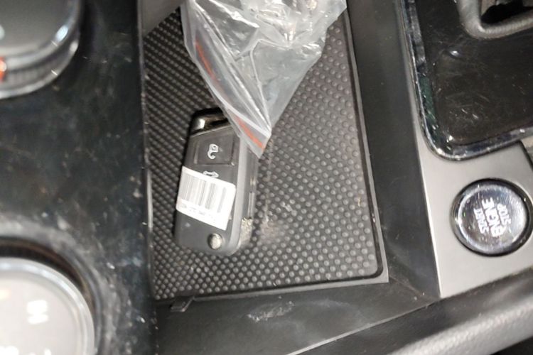 Volkswagen Bora 2023 car image #9