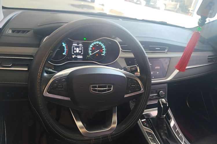 GEELY Emgrand 2021 car image #10