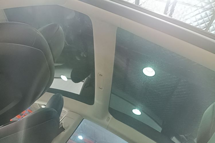 Tesla Model 3 2022 #20 Tesla Model 3 2022 صورة سيارة #20