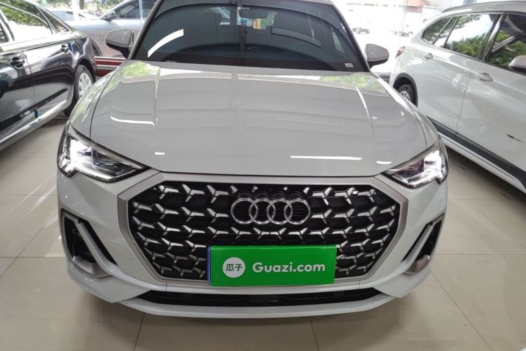Audi Q3 2025 #3 Audi Q3 2025 car image #3