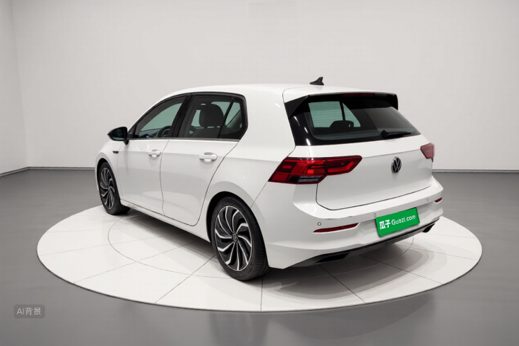 Volkswagen Golf 2022 car image #5