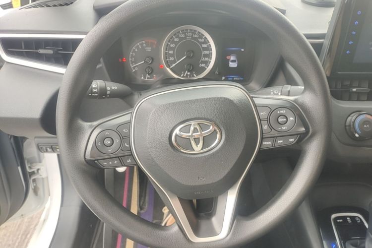 Toyota Corolla 2023 car image #11