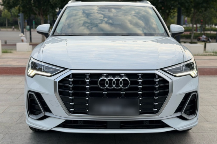 Audi Q3 2020 #3 Audi Q3 2020 car image #3