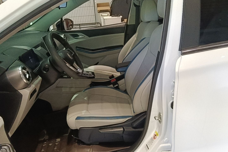 BYD Yuan Pro 2023 car image #15