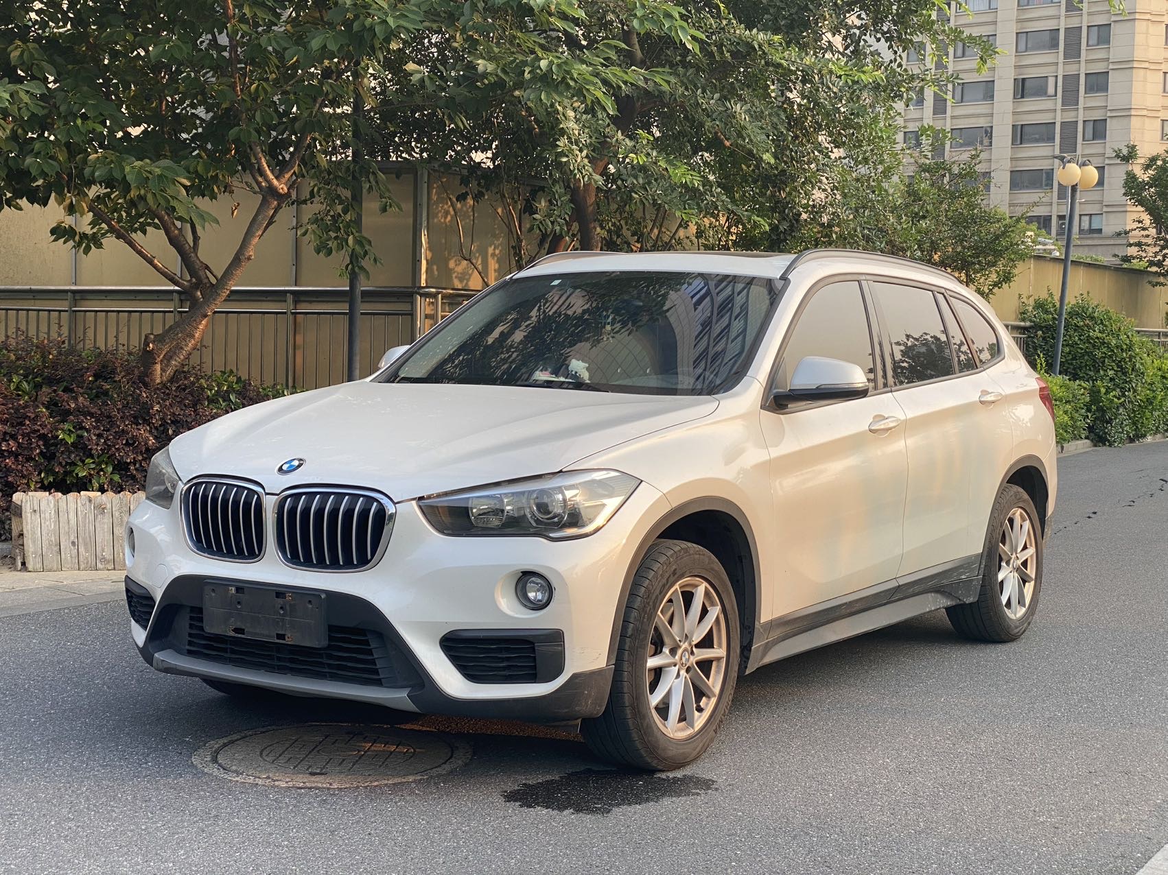 BMW X1 2018 BMW X1 2018 car image