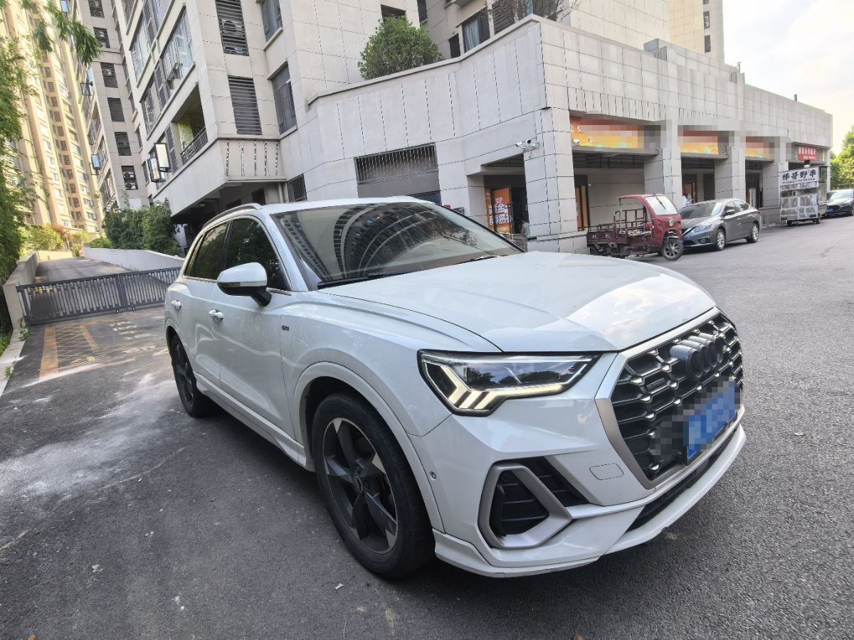 Audi Q3 2022 #2 Audi Q3 2022 car image #2